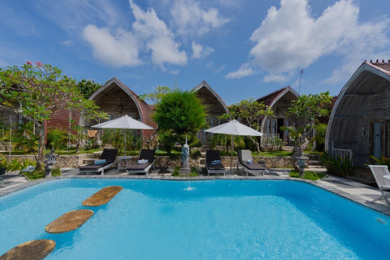 Hotel The Mel Huts Batununggul Exterior foto