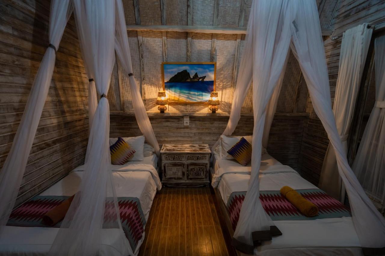 Hotel The Mel Huts Batununggul Exterior foto